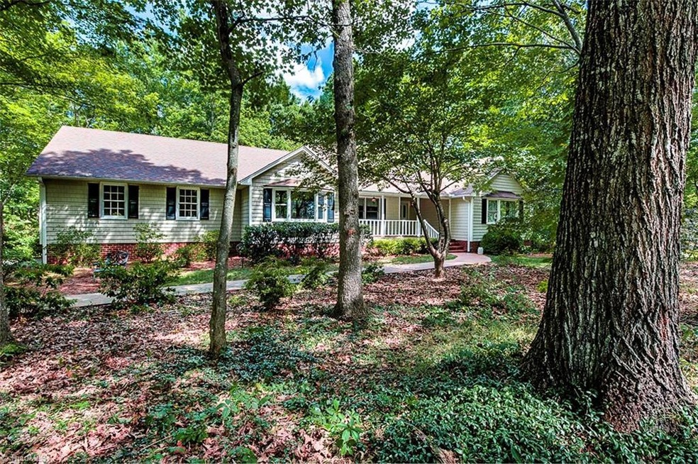 946 Monroe Ave, Asheboro, NC 27205 - photo 1