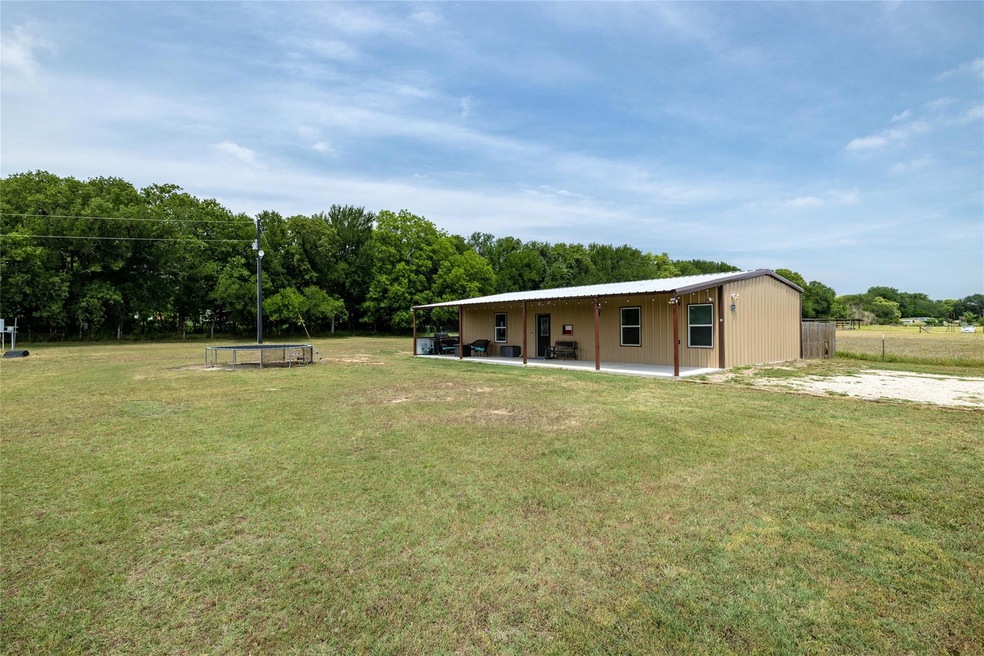 7326 Sabathney Rd, Weatherford, TX 76085 - photo 1