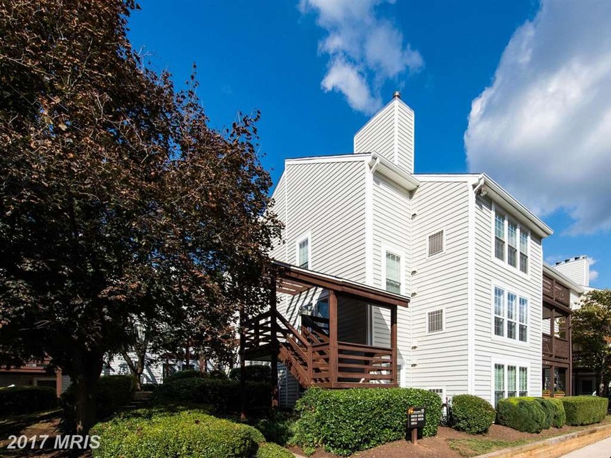 10032 Oakton Terrace Rd unit 10032, Oakton, VA 22124 - photo 1