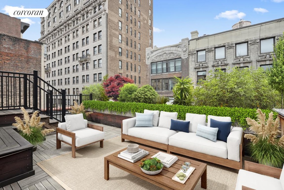 15 W 17th St unit PH, New York, NY 10011 - photo 1