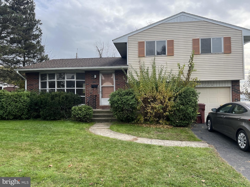 3326 Thomas St, Whitehall, PA 18052 - photo 1