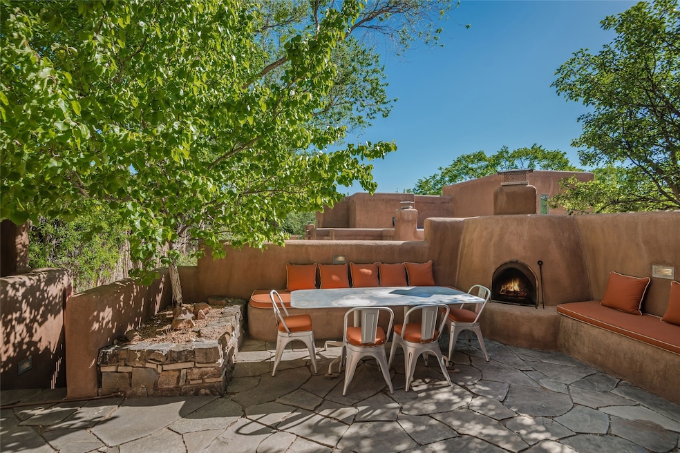 707 E Palace Ave unit 11, Santa Fe, NM 87501 - photo 1
