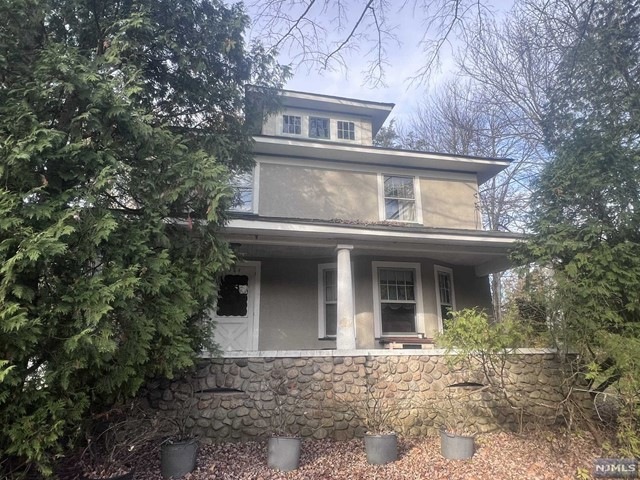 Sold $565,000 • Co-Listing Agent