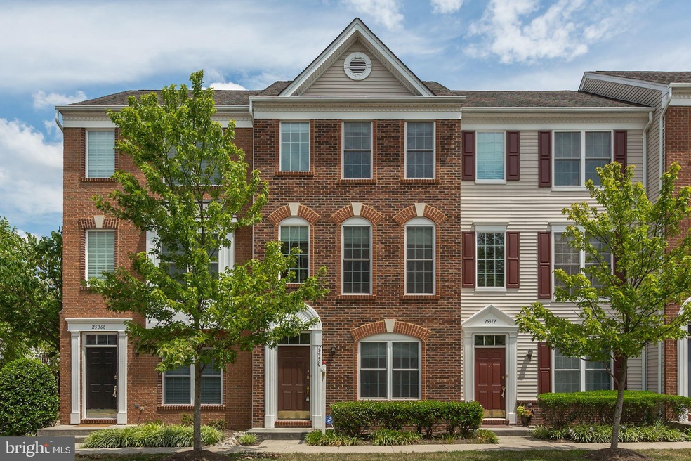 25370 Shipley Terrace, Chantilly, VA 20152 - photo 1