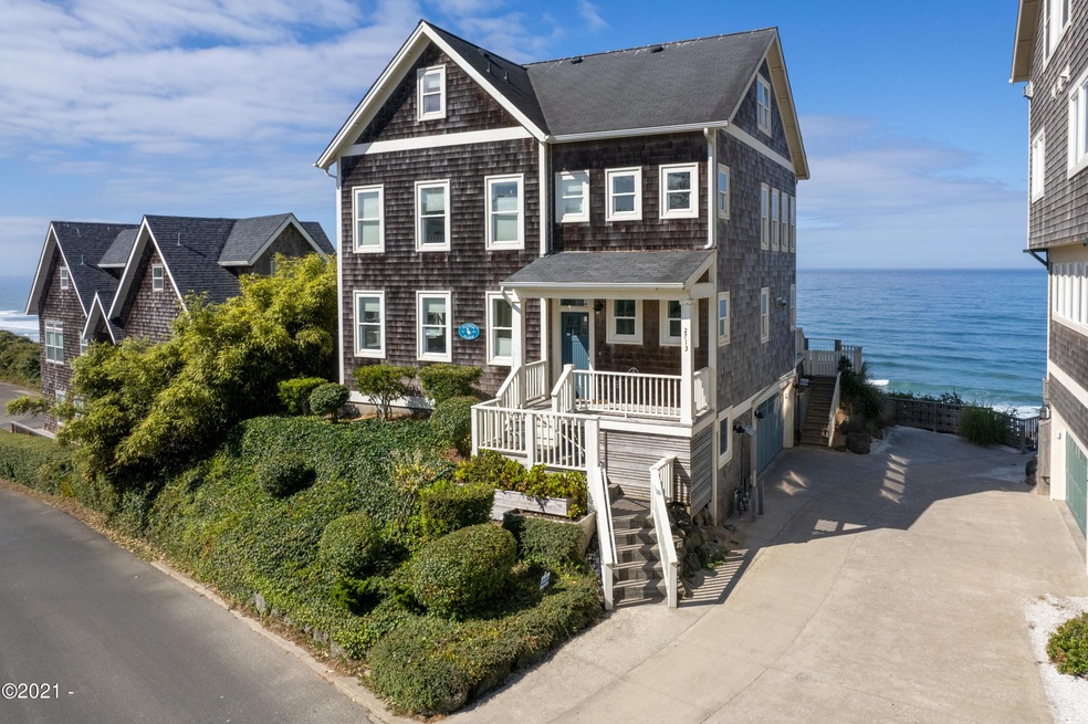 2713 SW Anchor Ave, Lincoln City, OR 97367 - photo 1