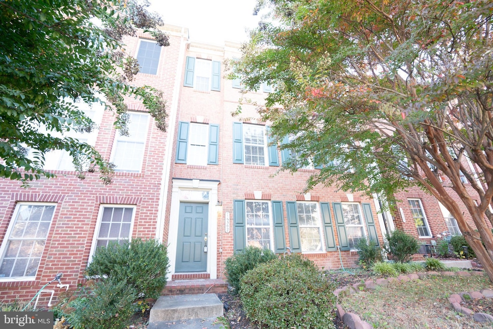 16302 Catenary Dr, Woodbridge, VA 22191 - photo 1