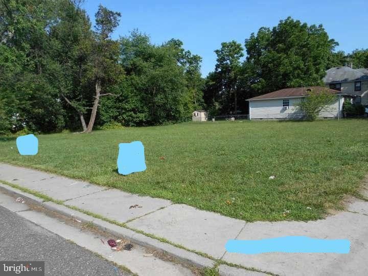 122 W Monroe St, Paulsboro, NJ 08066 - photo 1