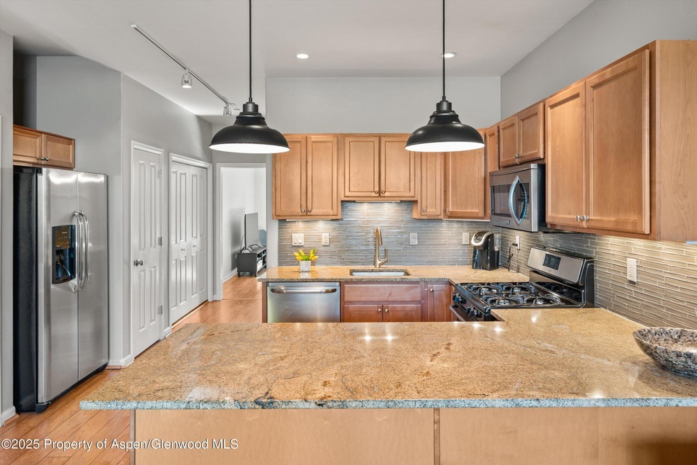 Under Contract $669,900