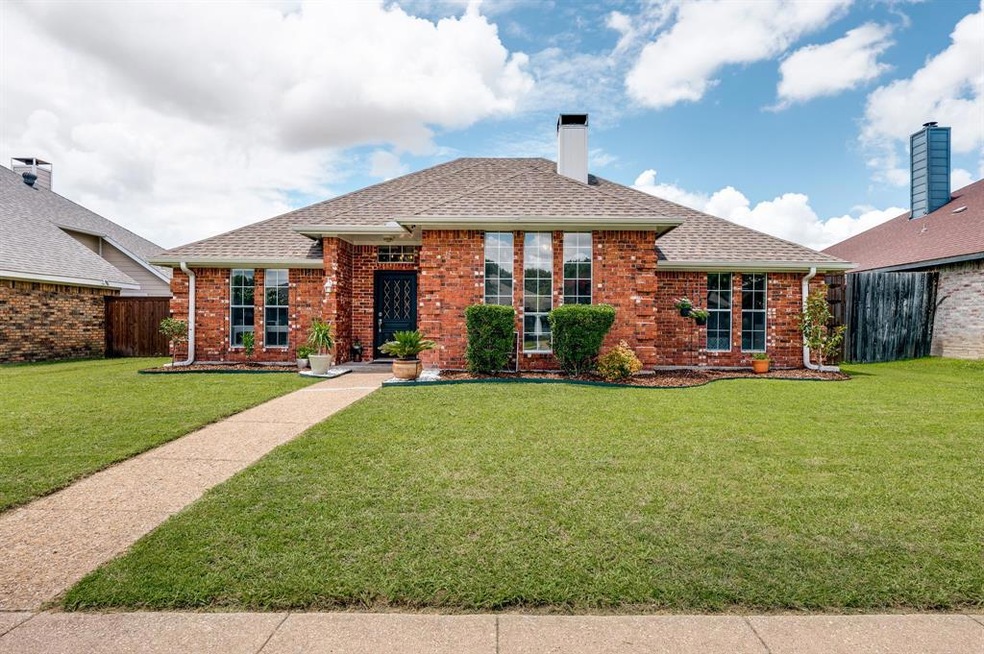 419 N Winding Oaks Dr, Wylie, TX 75098 - photo 1