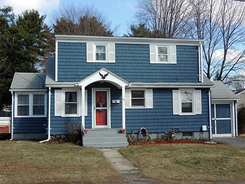 15 Carson Ave, Warwick, RI 02886 - photo 1