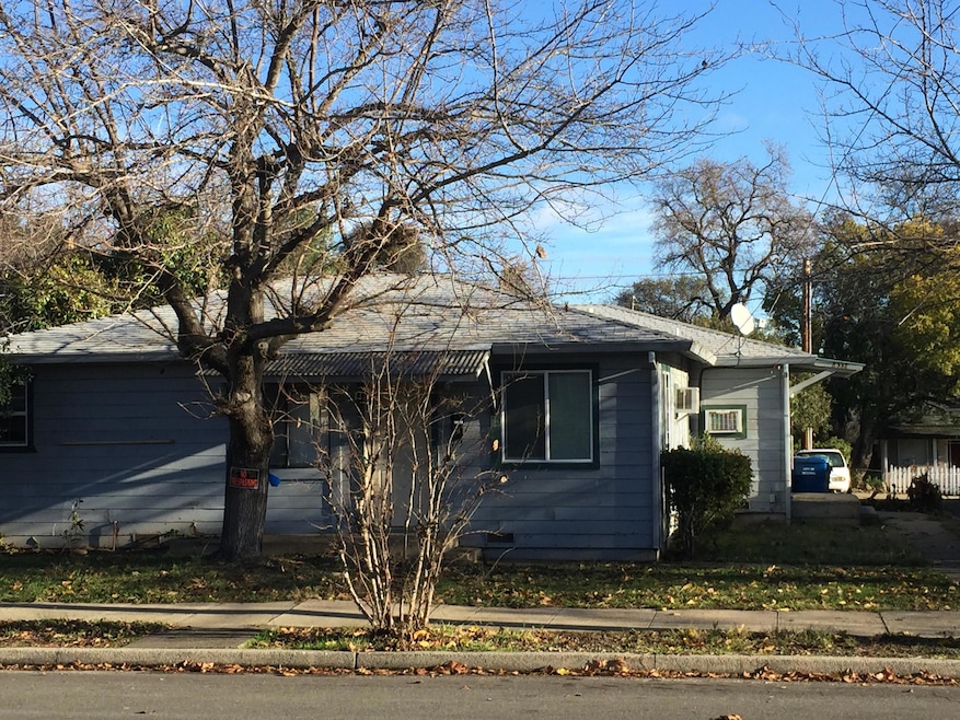 831 West St, Redding, CA 96001 - photo 1