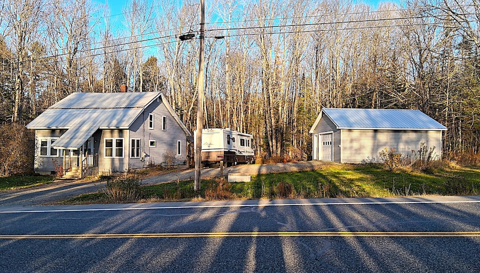 914 S Main St, Solon, ME 04979 - photo 1