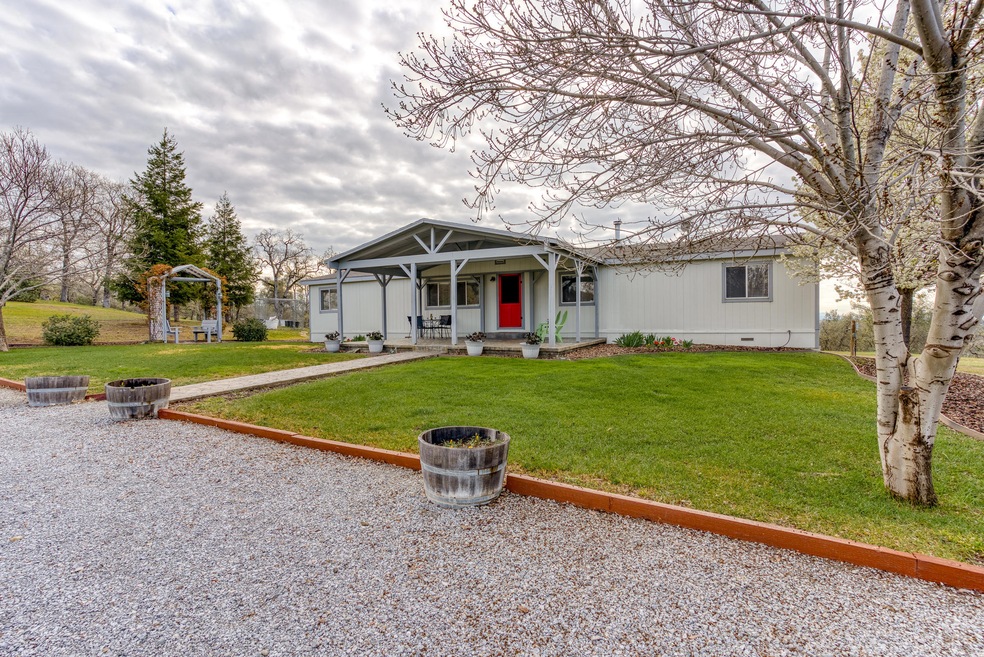 13332 Hidden Oaks Trail