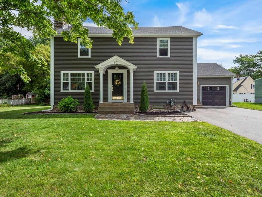 101 Chapman St, Dracut, MA 01826 - photo 1