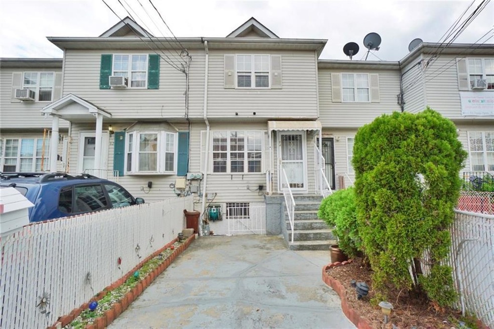 84 Sencea St, Staten  Island, NY 10310 - photo 1