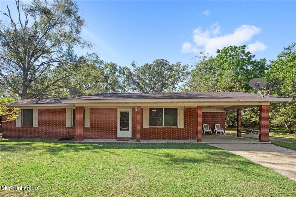 3612 Berkshire Rd, Moss Point, MS 39562 - photo 1
