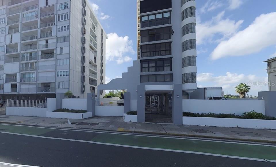 Ave Condado 888 Ave Asfhord unit 17, San Juan, PR 00907 - photo 1