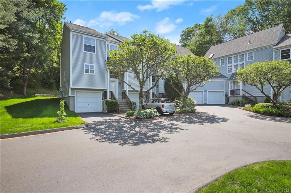 207 Foxboro Dr unit 207, Norwalk, CT 06851 - photo 1