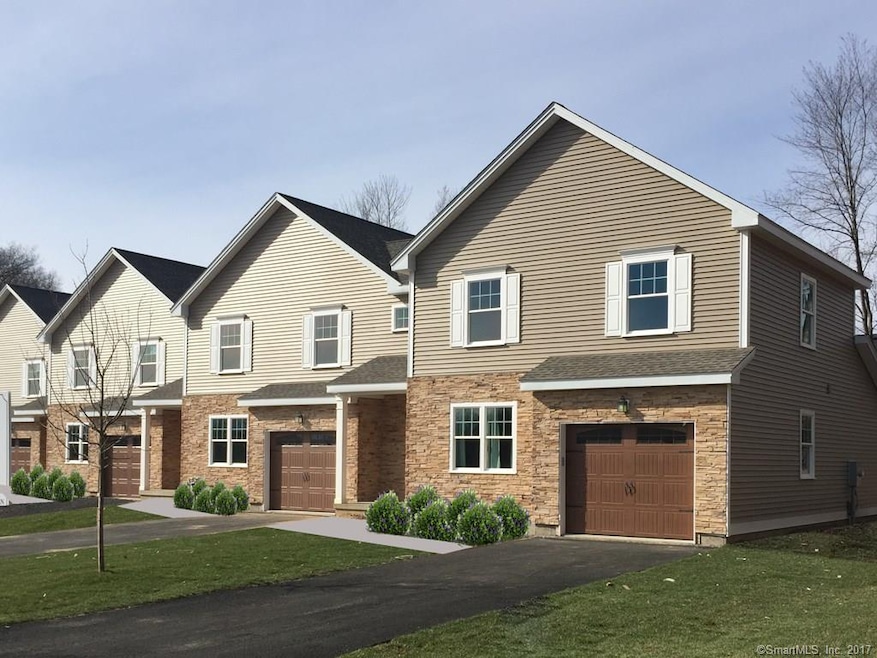 206 Old Village Cir unit 206, Windsor, CT 06095 - photo 1