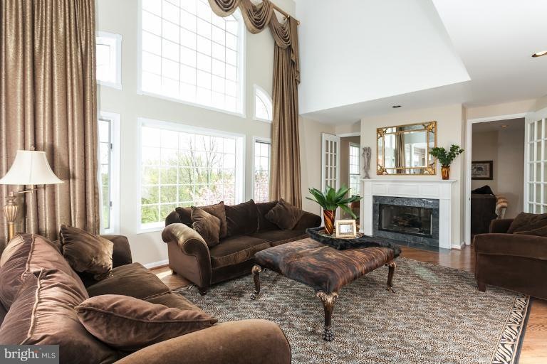 3 Crestleigh Place, Lutherville Timonium, MD 21093 - photo 1