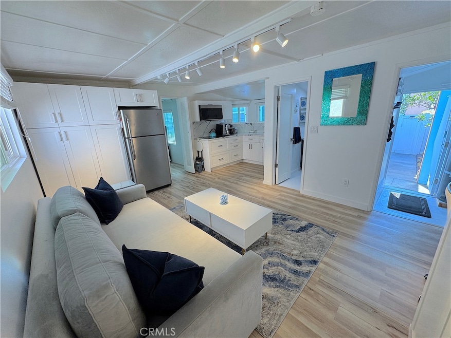 726 Esplanade, Redondo Beach, CA 90277 - photo 1