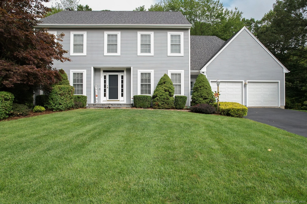 3 Compass Rock Ln, Wallingford, CT 06492 - photo 1