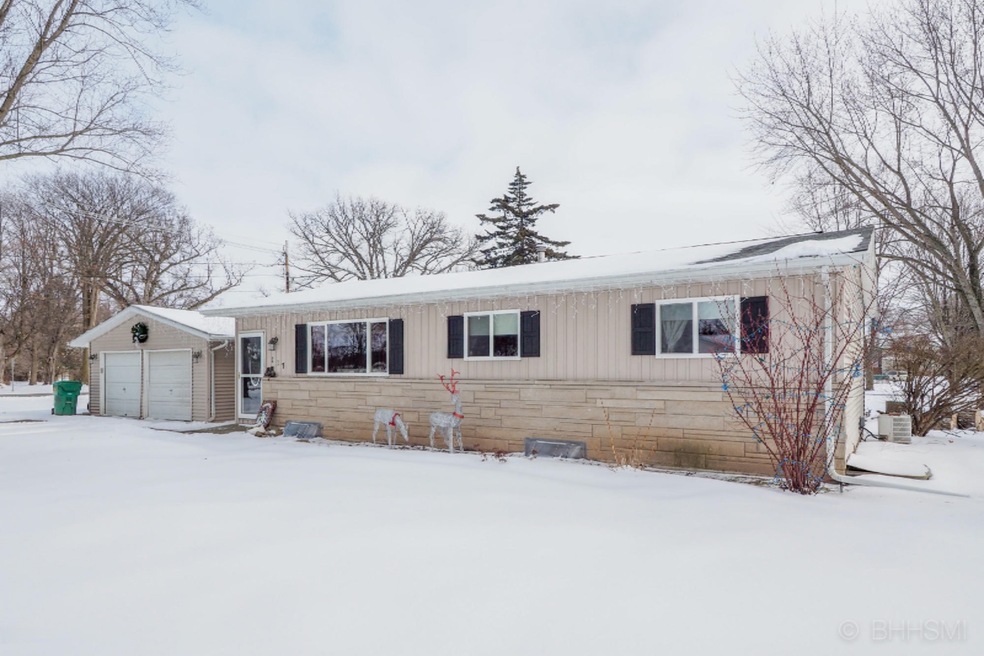 117 Plainfield Dr-100