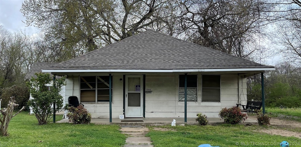 705 8th Ave NE, Ardmore, OK 73401 - photo 1