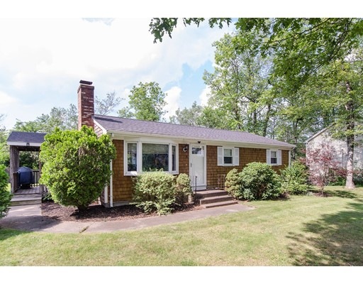 71 Oakridge Ave, North Attleboro, MA 02760 - photo 1