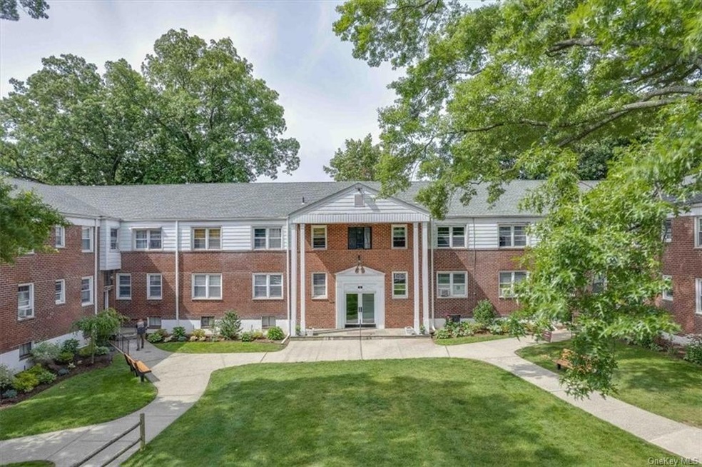 4 South Rd unit 1U, Harrison, NY 10528 - photo 1