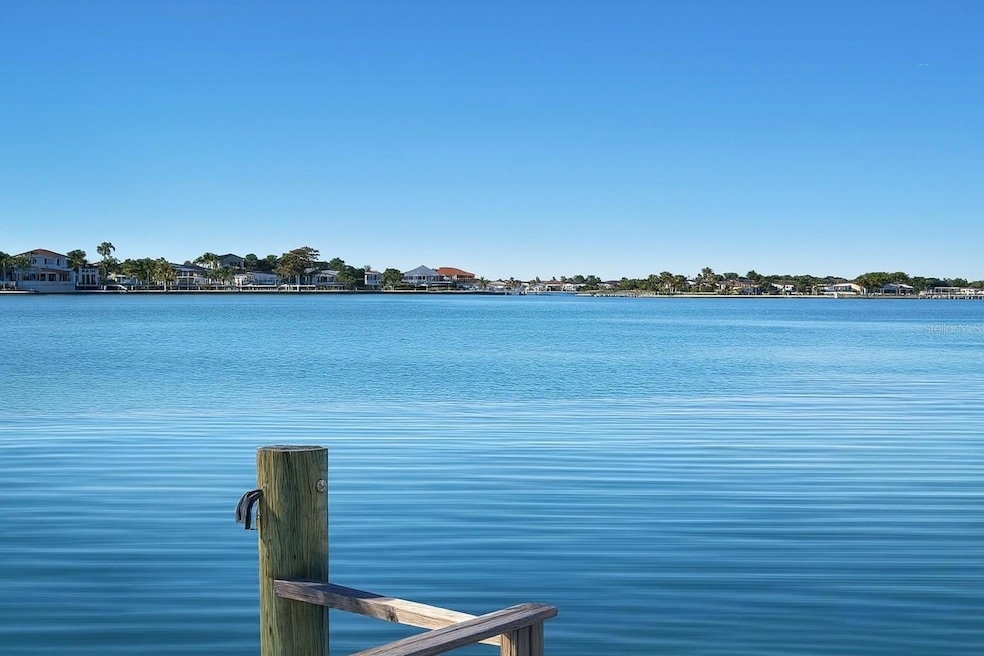 1375 Pasadena Ave S unit 217, South Pasadena, FL 33707 - photo 1