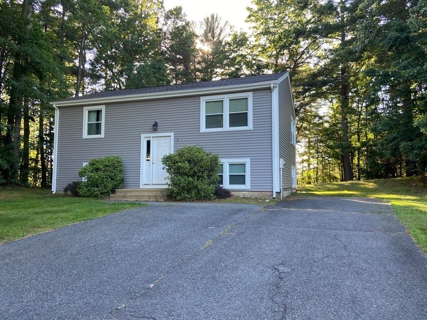 9 Edgehill Place, Amherst, MA 01002 - photo 1