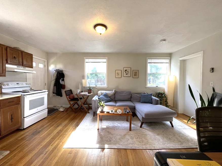 5 Cedar Square unit 1, Cambridge, MA 02140 - photo 1