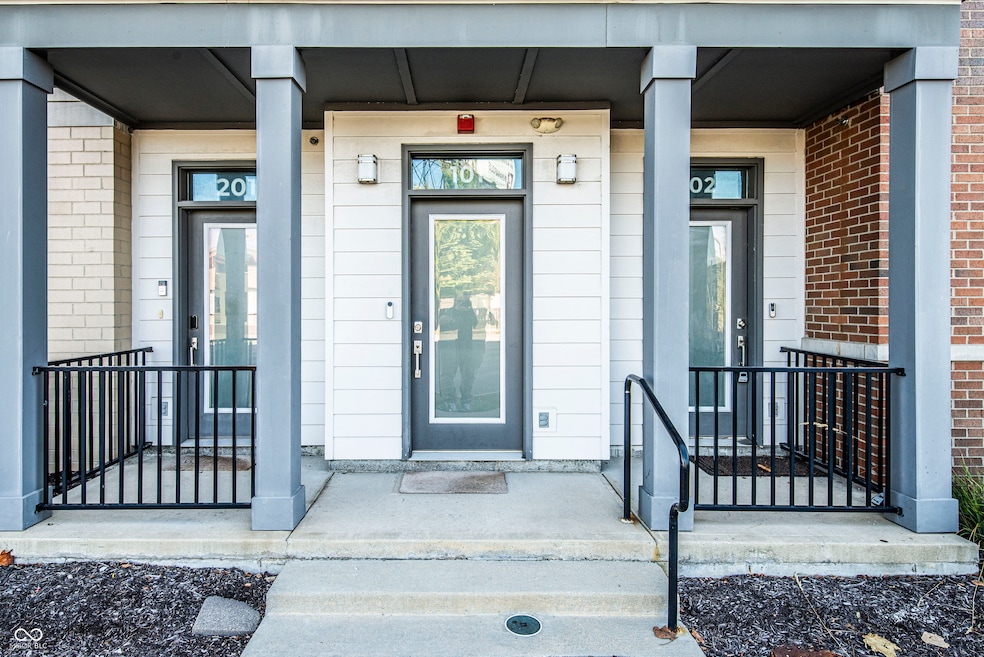 727 N Illinois St unit 101, Indianapolis, IN 46204 - photo 1