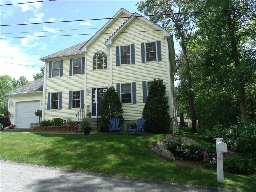 7 Belec St, Cumberland, RI 02864 - photo 1