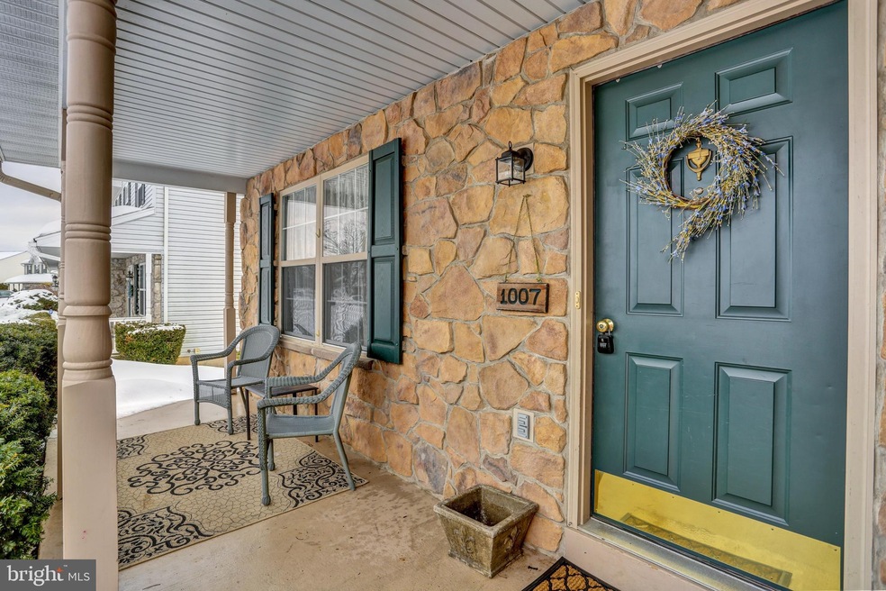 1007 Amity Cir, Reading, PA 19605 - photo 1