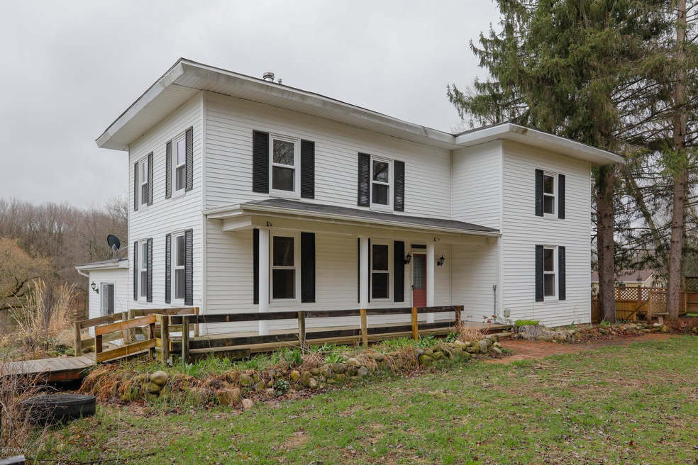 21374 W County Line-101