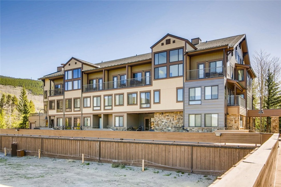 Studio condo in this recently renovated Slopeside
