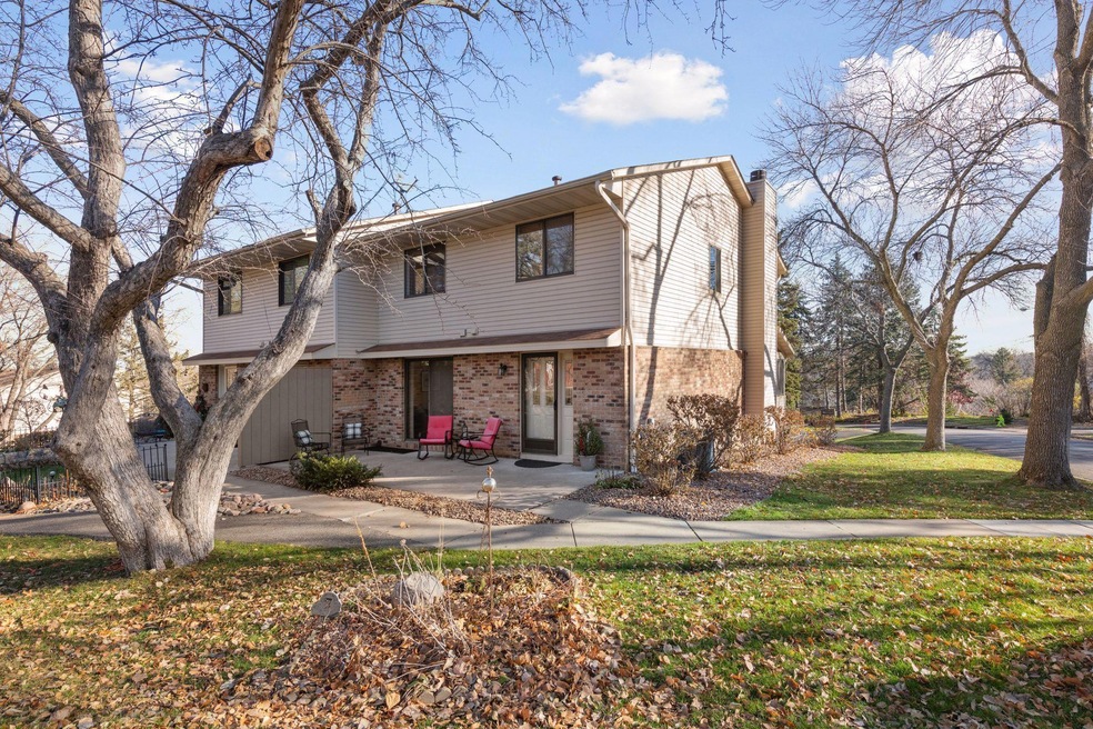 1340 Westwood Hills Rd, Saint Louis Park, MN 55426 - photo 1