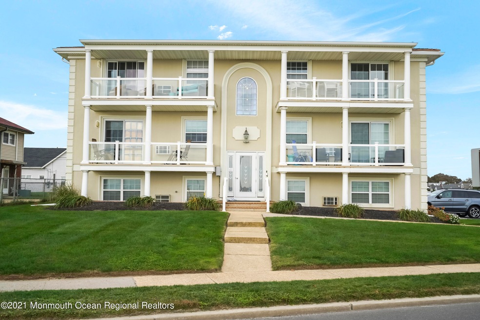 809 N Ocean Ave unit 22, Avon-By-the-sea, NJ 07717 - photo 1