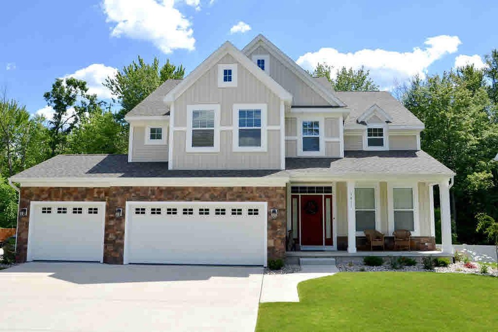 5811 Plumtree Ln, Midland, MI 48642 - photo 1