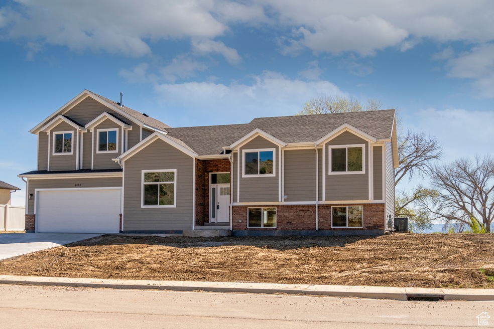 Under Contract $549,000