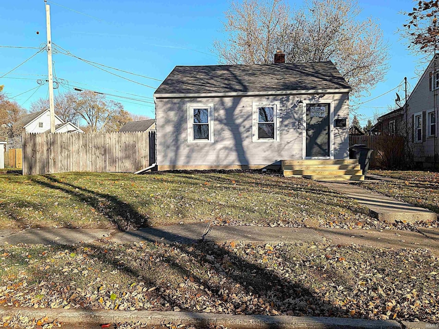 1032 Central Ave, Decatur, IN 46733 - photo 1