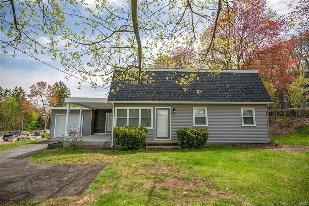 576 East St N, Suffield, CT 06078 - photo 1