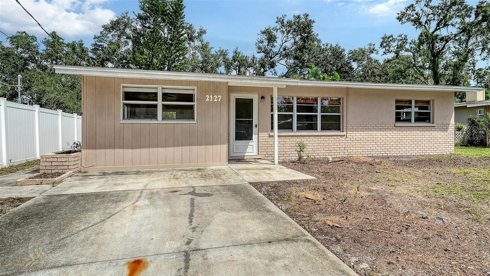 2127 Vinson Ave, Sarasota, FL 34232 - photo 1
