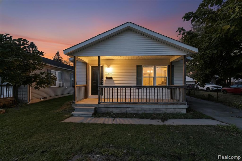 4004 Howe Rd, Wayne, MI 48184 - photo 1