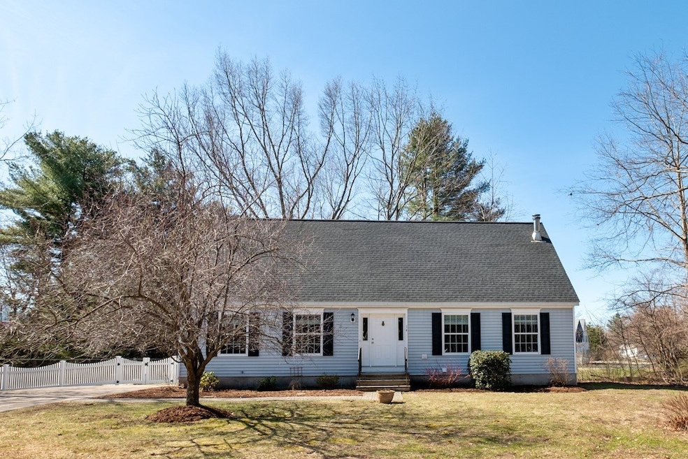 14 Willard Rd, Dover, NH 03820 - photo 1