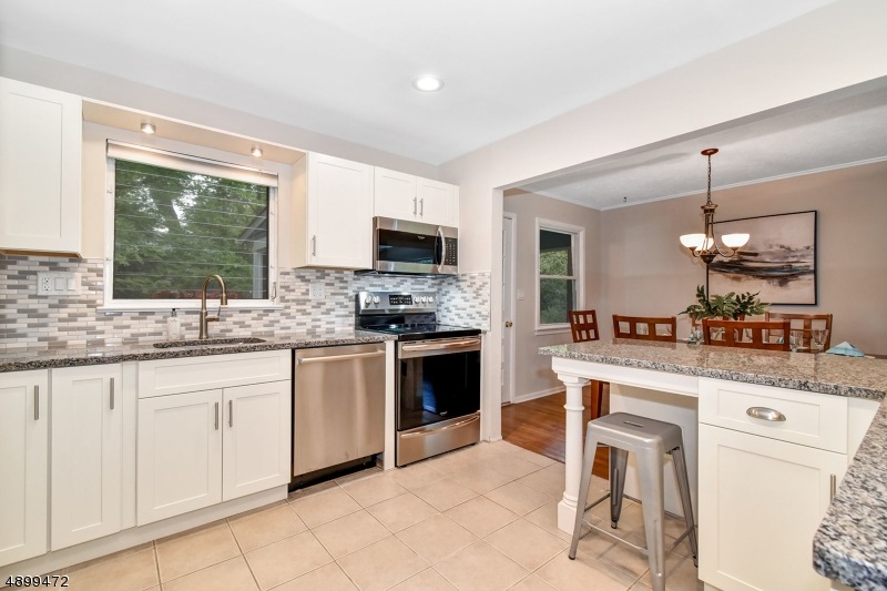 10 Maxine Dr, Morristown, NJ 07960 - photo 1