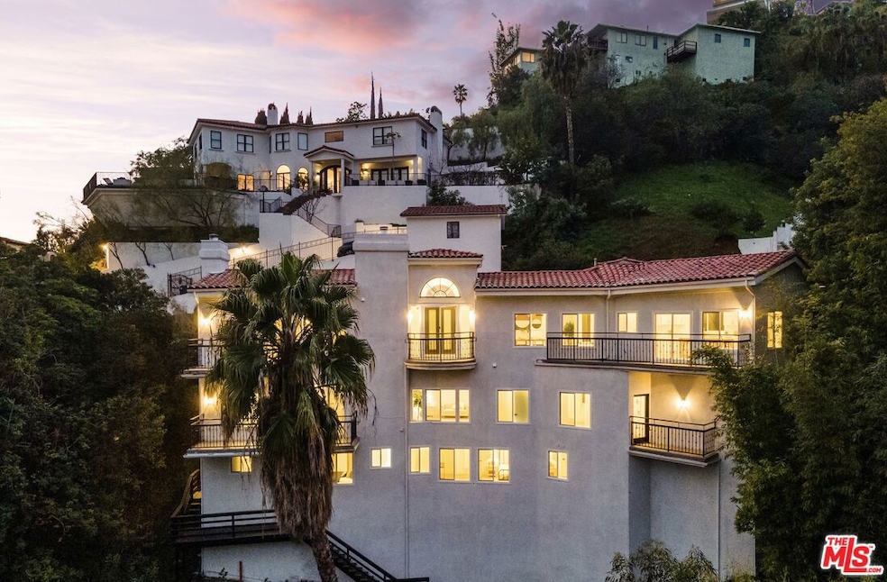 Sold $2,340,000 • Co-Listing Agent