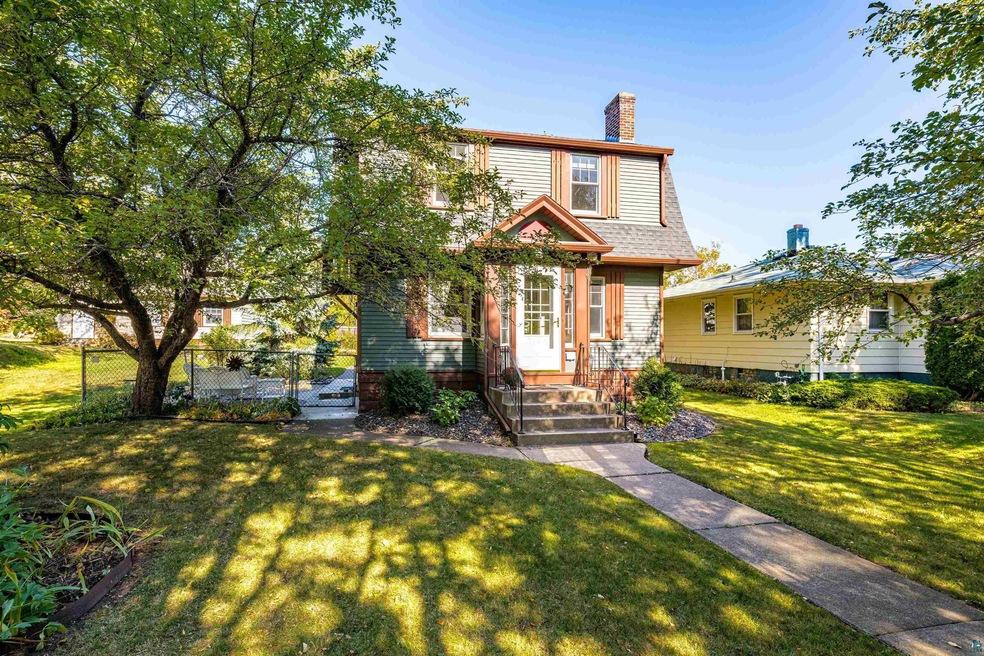 5109 Tioga St, Duluth, MN 55804 - photo 1